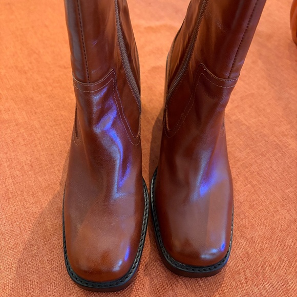 NWT JEFFREY CAMPBELL MAXEN BOOTIE - COGNAC *rare style* - Picture 2 of 4